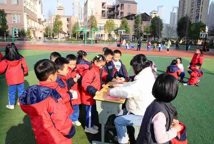 多彩非遗玩转梅溪庆元旦游园活动长沙市实验小学梅溪湖学校一