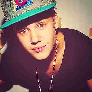 justinbiebersicon.ciaaaaaasteeeeeeeeeen.ϟ