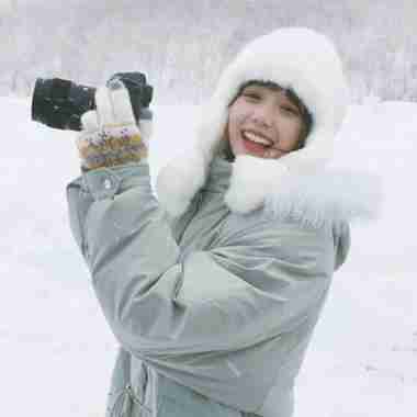 冬天清新女生头像下雪高清好看的冬天系列女头像真人图片女生头像