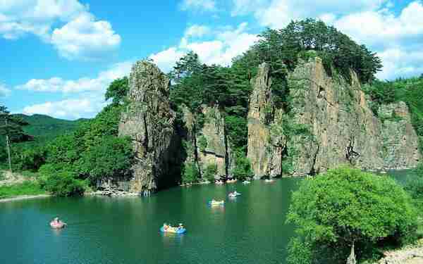 丹东宽甸旅游景点去哪好