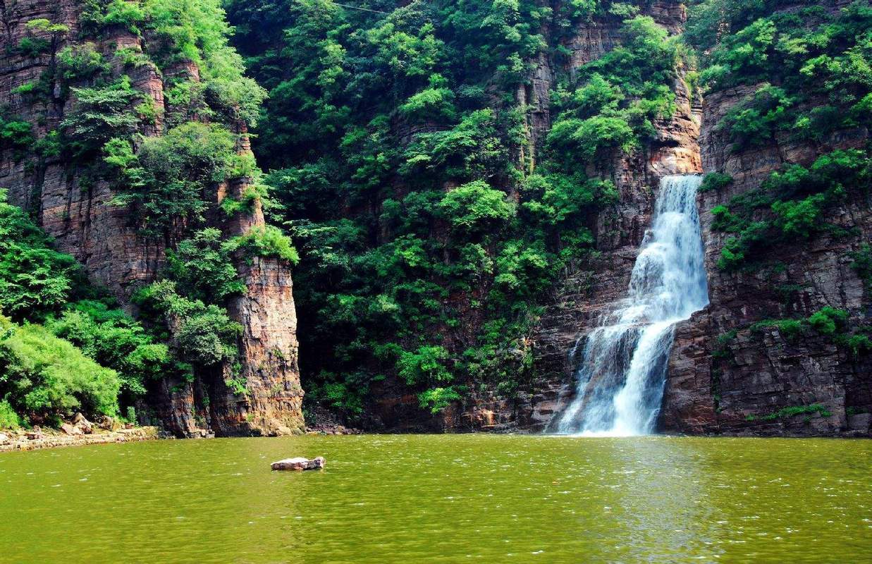 河南龙潭峡景区免票吗