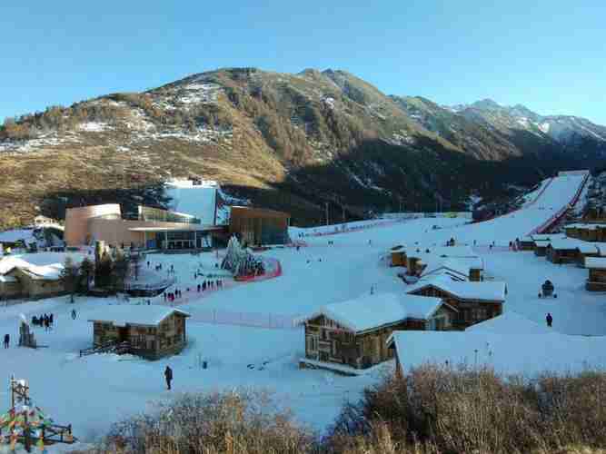 鹧鸪山滑雪场住宿攻略