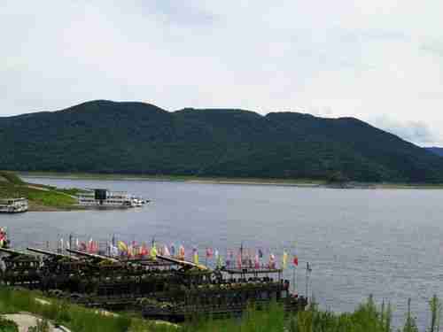 松花湖旅游风景区怎么样