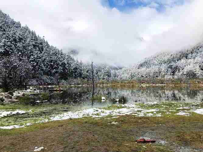 四川哪个地方下雪了