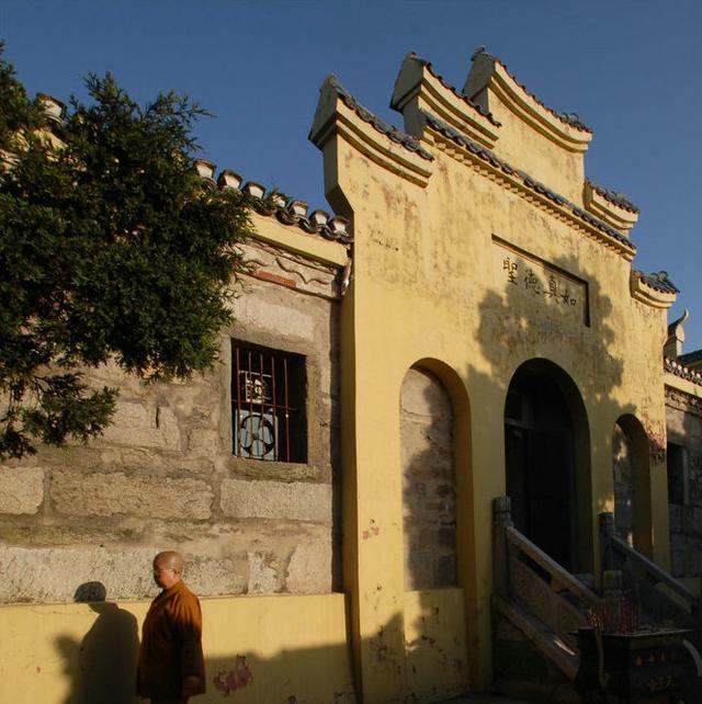 天台山风景区红安寺庙（红安天台山寺广玄艺术团演出传唱震撼眼球）(3)