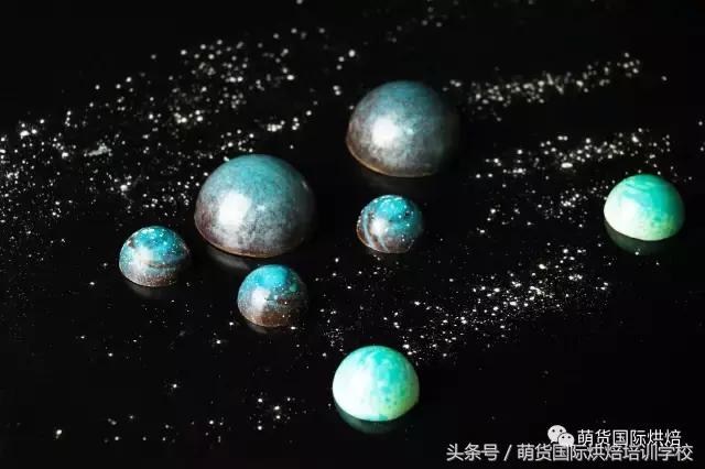 怎样制作星空巧克力（风靡全球的星空巧克力制作方法）(3)