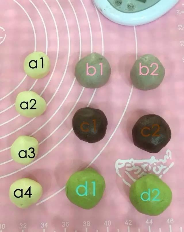 抹茶蛋黄酥做法详细教程（蛋黄酥抹茶酥荷花酥）(14)