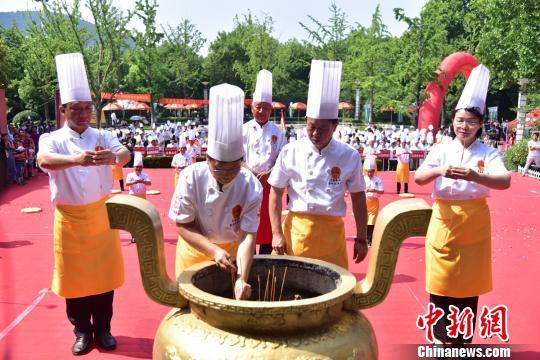 徐州历史名人彭祖的故事（各地烹饪大师齐聚徐州祭彭祖）(4)