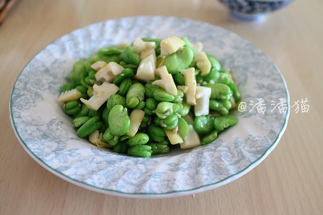 春笋五花肉蚕豆做法（不做这道菜枉费了这个春天--春笋炒蚕豆）(14)