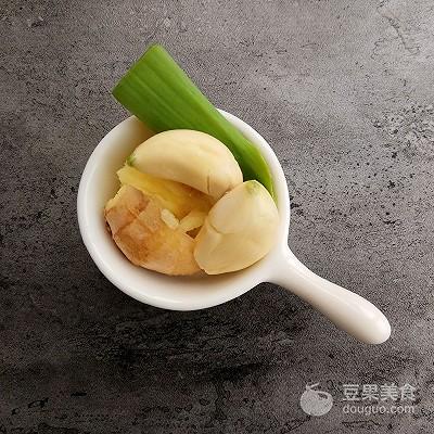 黄焖鸡的做法调料包：黄焖鸡的做法(4)