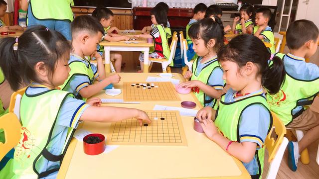 丹朱围棋多大开始学习（丹朱围棋围棋一个启迪智慧的黑白世界）(1)