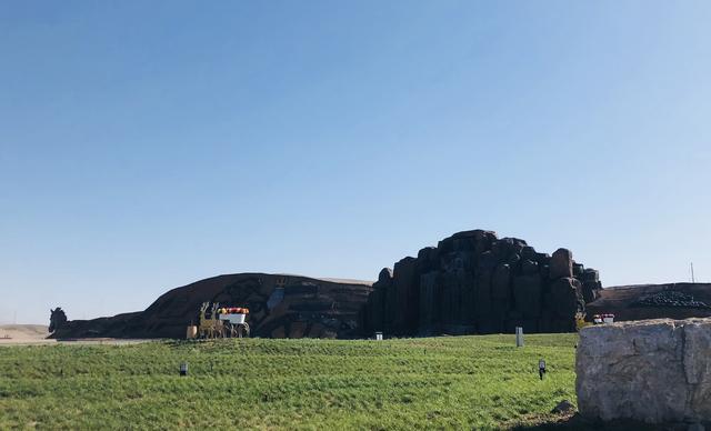 内蒙古最具潜力的旅游地点（内蒙古有个美丽的边疆小镇）(8)