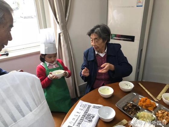 重阳节祖孙同乐亲子活动（祖孙同乐萌娃变身大厨）(16)