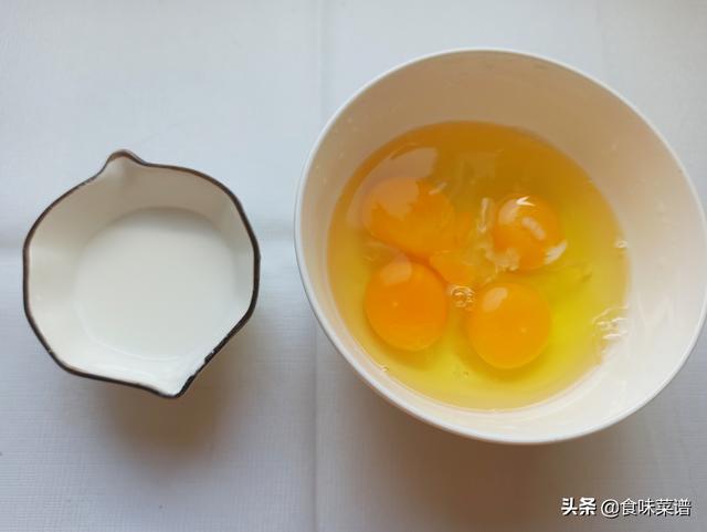 怎么做好吃又好看又简单的蛋卷（跟大厨学一道蛋卷的做法）(5)