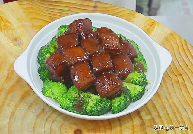 红烧肉怎样做才肥而不腻入口即化（红烧肉怎么做更好吃）(20)