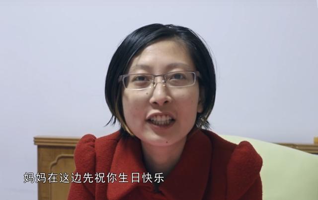 结婚为什么喜帖写着新娘离婚（25岁结婚喜字还没擦掉）(9)