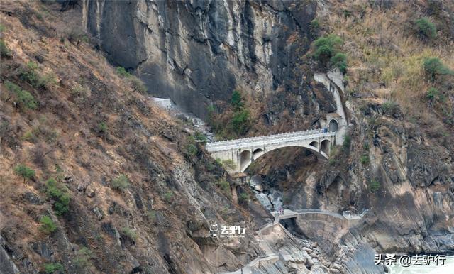 虎跳峡最好游览时间（中外游客对虎跳峡评价差异化）(4)