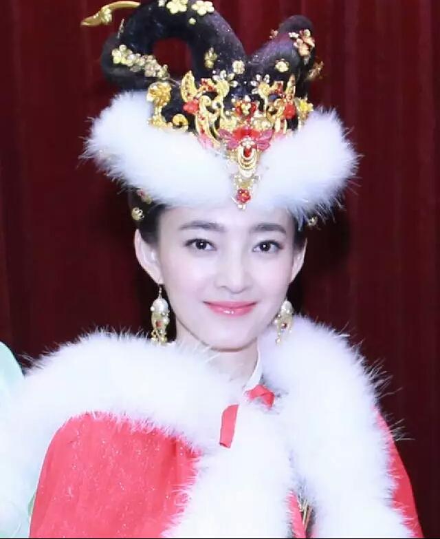 杨幂演过王昭君的电视剧（6位演过王昭君的女演员）(9)