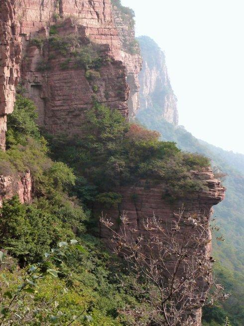 云南易门马头山仙人洞传说（云南镇雄母享仙人洞观音洞凄美悠婉的传说和变迁）(9)