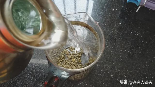 排骨这样做我保证你绝对没有吃过（没想到加1壶茶进去）(2)