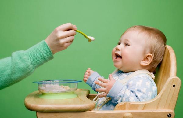 四个月的宝宝怎样添加辅食最好（4个月的宝宝可以添加辅食吗）(3)