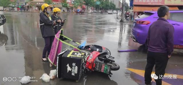 私家车撞外卖事故怎么处理（开江一女子驾驶电动车送外卖与越野车相撞）(3)