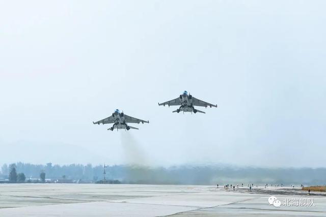 空战电影十大巅峰之作坚不可摧（海空实战化大片霸气来袭）(7)