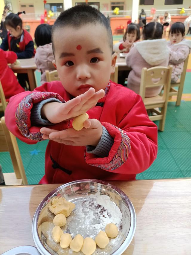 庆元旦迎新年活动主题名称幼儿园（瑞昌市第四幼儿园）(5)