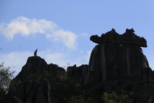 石林阿诗玛旅游小镇的塔（美丽的石林是阿诗玛的故乡）(10)