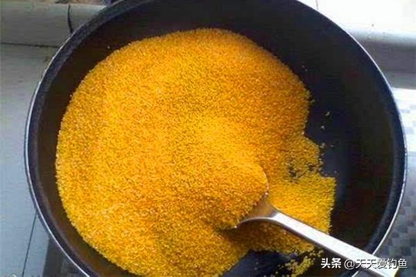 冬天钓鲫鱼窝料配方及制作方法（冬钓鲫鱼特效窝料）(2)