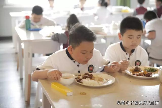 长春市一实验中海小学地址（长春市第一实验中海小学的一天）(44)