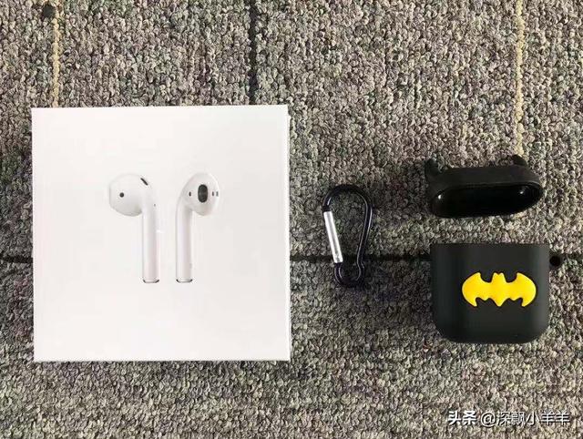 华强北airpods只有一个耳机：耳机小伙花199买了个华强北airpods(1)