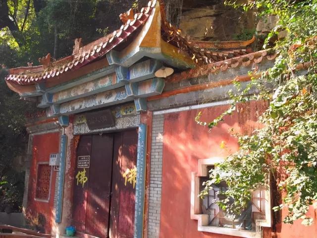 丽江金龙谷景区介绍（云南丽江华坪鬼斧神工的旅游溶洞）(5)