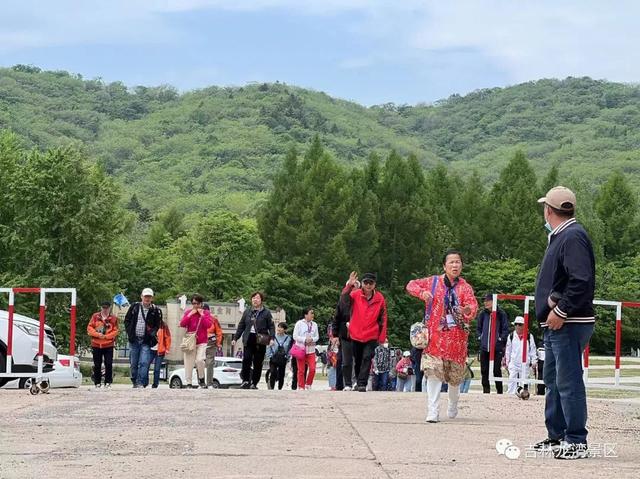 乘游轮游三亚值得去吗（上海假日列车通化号）(52)