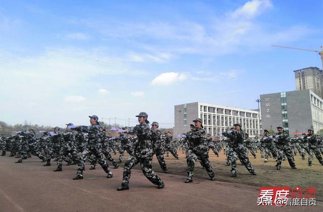 街道开展国防教育主题活动进校园（沿滩区国防教育进校园）(3)