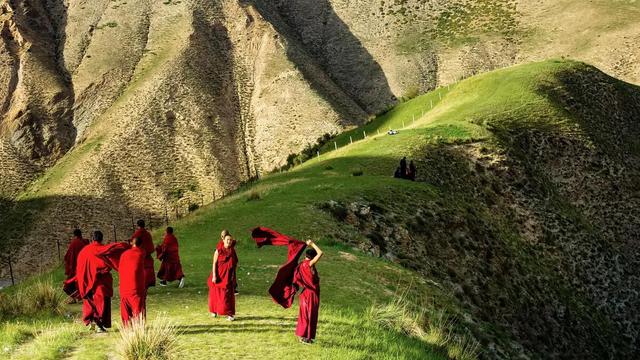 甘南旅游攻略必去十大景点路线（最美的甘南藏族自治州旅游攻略）(1)