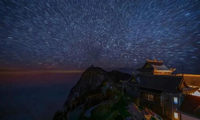 峨眉山美丽的古风景（还原峨眉山最美风景）(10)