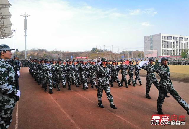 街道开展国防教育主题活动进校园（沿滩区国防教育进校园）(2)